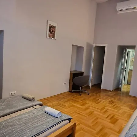 Peaceland Apartment בודפשט מראה חיצוני תמונה